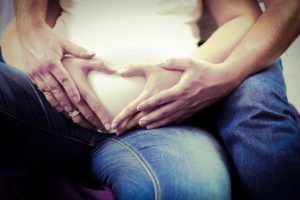 baby-belly-1533541_1920